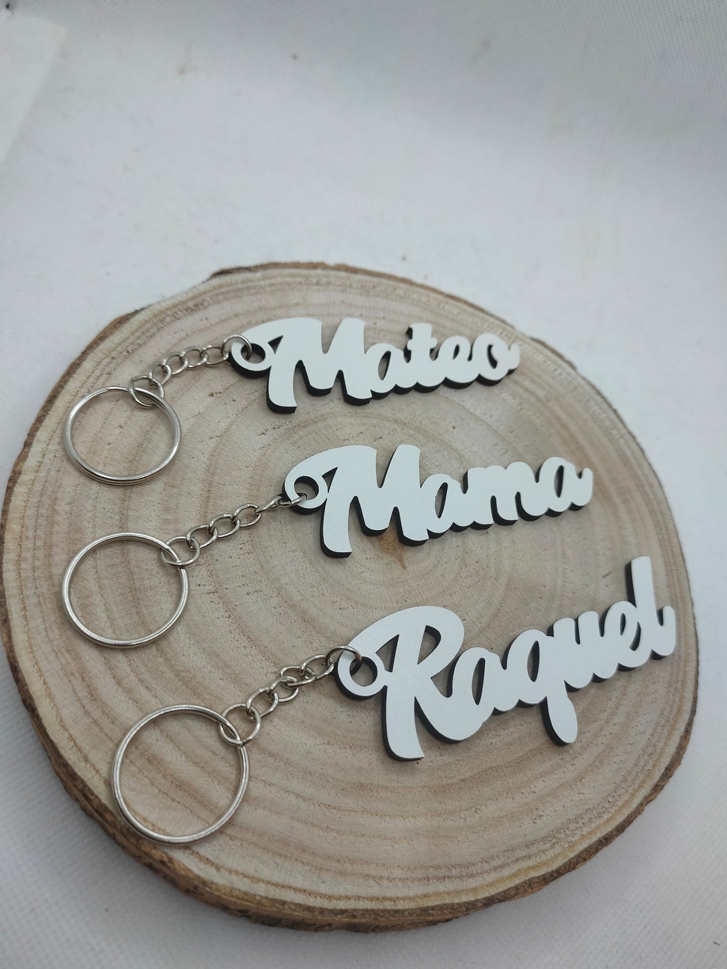 Llavero personalizado de madera color BLANCO